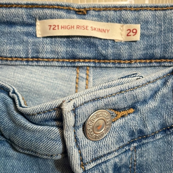 Levis 721 High Rise Skinny Jeans - Picture 2 of 5